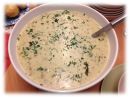 Walnusssuppe mit Blauschimmelkäse
